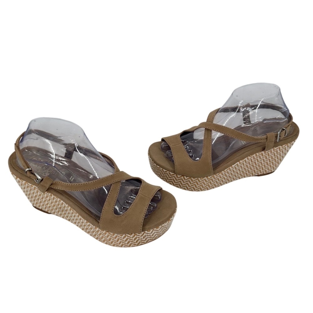 Dana Davis‎ Tan Suede Chevron Woven Wedge Sandals Size 8.5 B Made in Brazil